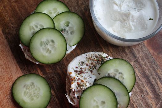 ½ cup of vegetable cream cheese (the recipe is found in the "Supplements" bonus)