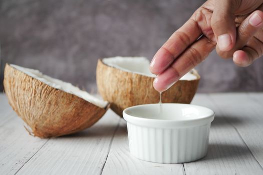 1 / 2 cup sunflower or coconut oil