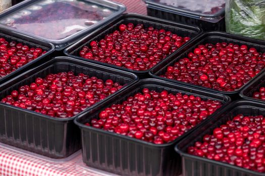 1 cup of cranberries (may be fresh or frozen)