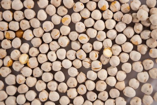 1 cup of raw chickpeas