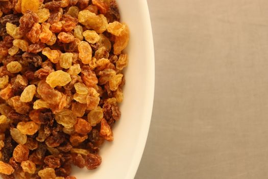 3 / 4 cup of minced nuts or 1 / 2 cup of grape raisins (optional)