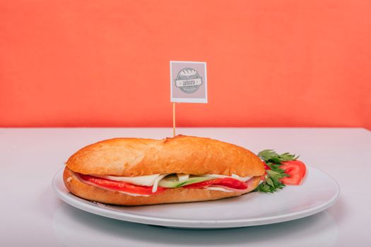 To exalt the sandwich: